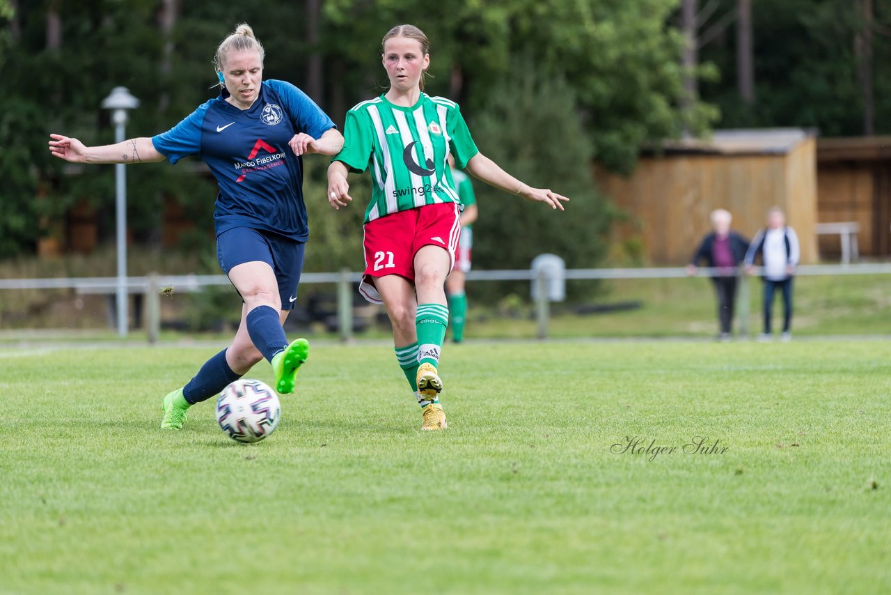 Bild 297 - F SV Boostedt - SV Fortuna St. Juergen : Ergebnis: 2:1